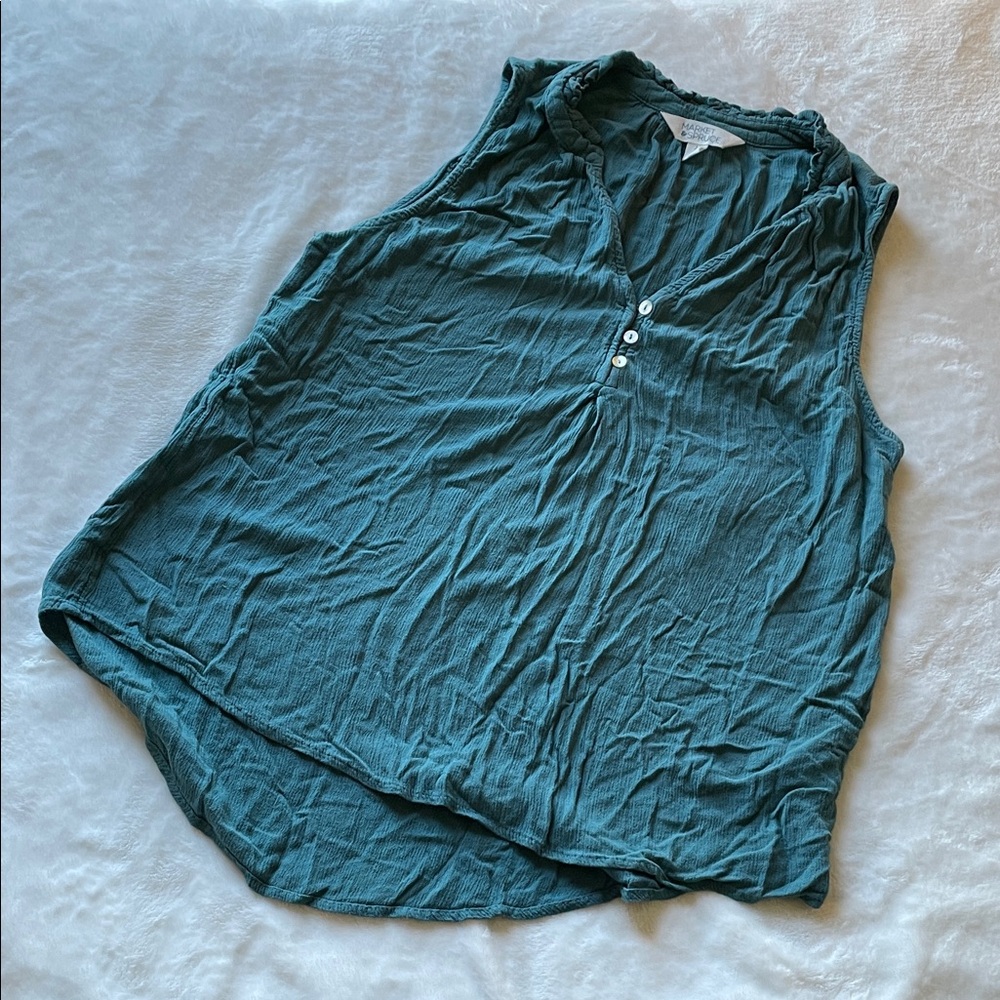 Market & Spruce Sleeveless Blue Blouse